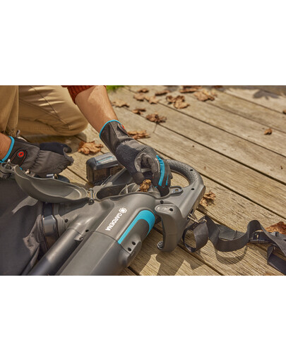 GARDENA Akku-Blas-/Sauggerät 18V P4A Set mit Akku