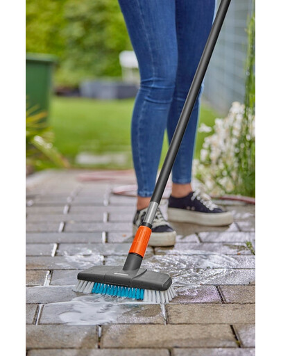 GARDENA Cleansystem Scheuerbürste mit Stiel