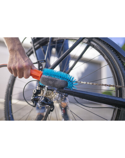 GARDENA Cleansystem Bürste zur Reinigung von Fahrrädern, Wohnwagen und Buggys